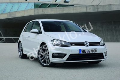 Автостекла Volkswagen Golf R VII c установкой в Москве